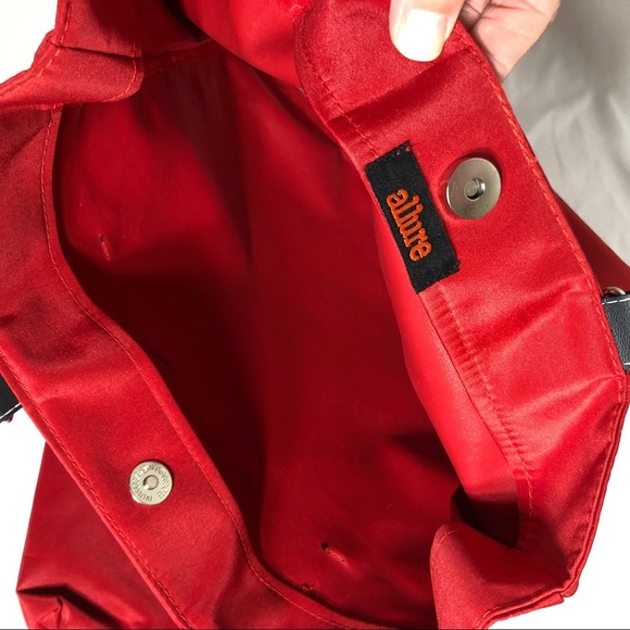 Allure Red Belted Front Tote Bag with Mini Bag - Picture 5 of 8